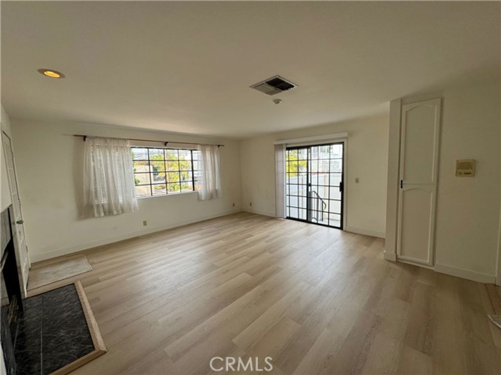 526 S Catalina Ave C, Redondo Beach, CA 90277