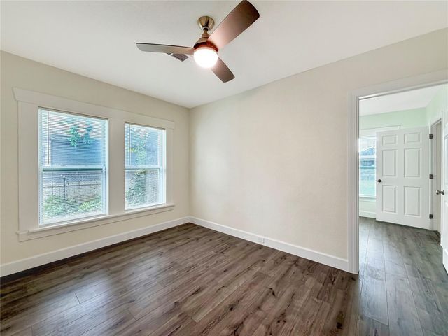 6818 Avenue O, Houston, TX 77011