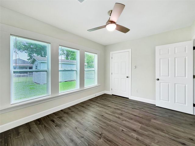 6818 Avenue O, Houston, TX 77011