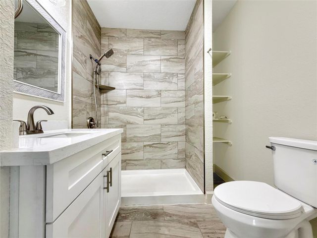 6818 Avenue O, Houston, TX 77011