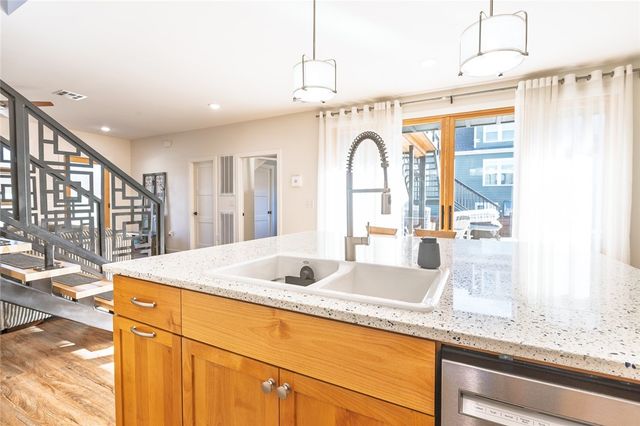 711 S Washington Avenue, Fayetteville, AR 72701