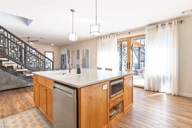 711 S Washington Avenue, Fayetteville, AR 72701