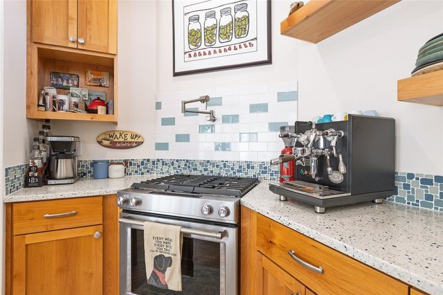 711 S Washington Avenue, Fayetteville, AR 72701