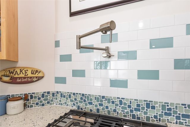 711 S Washington Avenue, Fayetteville, AR 72701