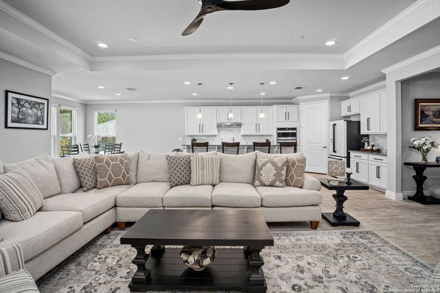 12811 Azalea Xing, San Antonio, TX 78253