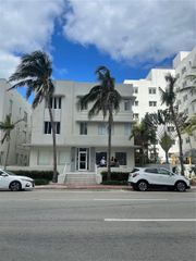 3710 Collins Avenue N-208, Miami Beach, FL 33140