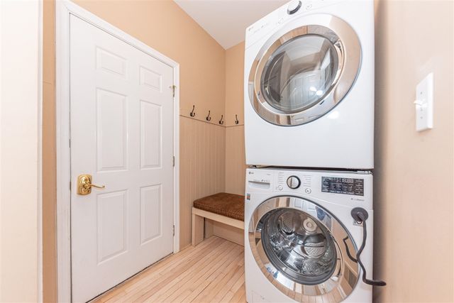 2130 Springwood Court, Ann Arbor, MI 48103