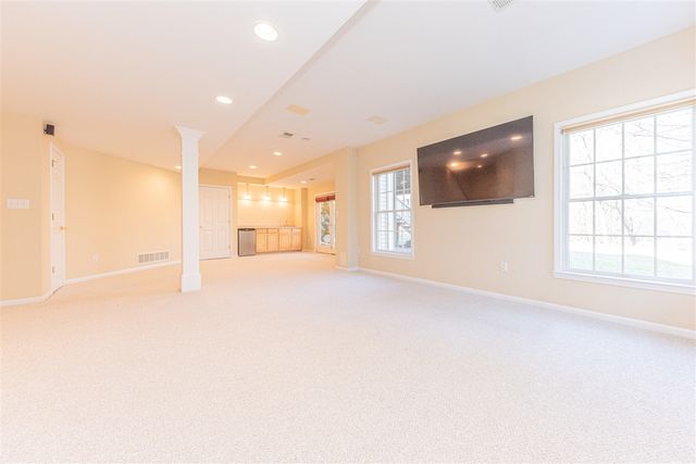 2130 Springwood Court, Ann Arbor, MI 48103