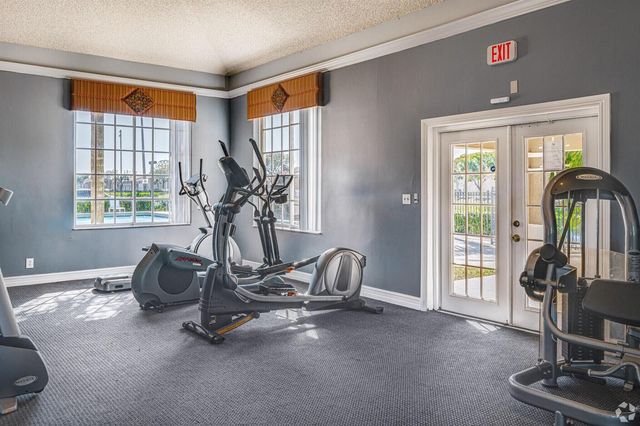1068 N Benoist Farms Road 312, West Palm Beach, FL 33411
