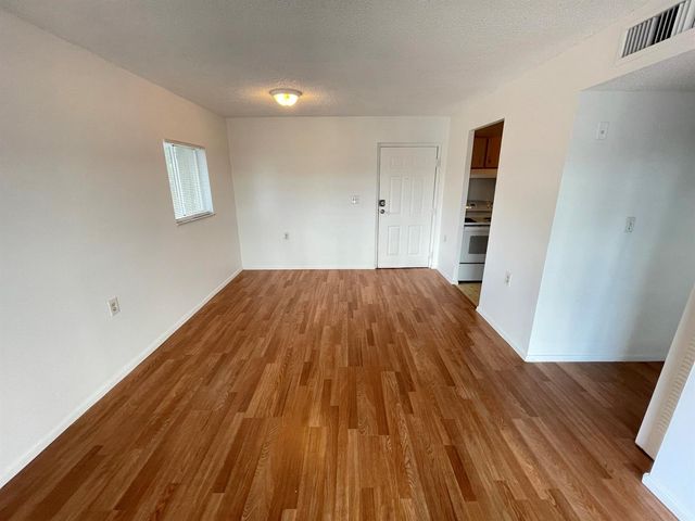 1068 N Benoist Farms Road 312, West Palm Beach, FL 33411