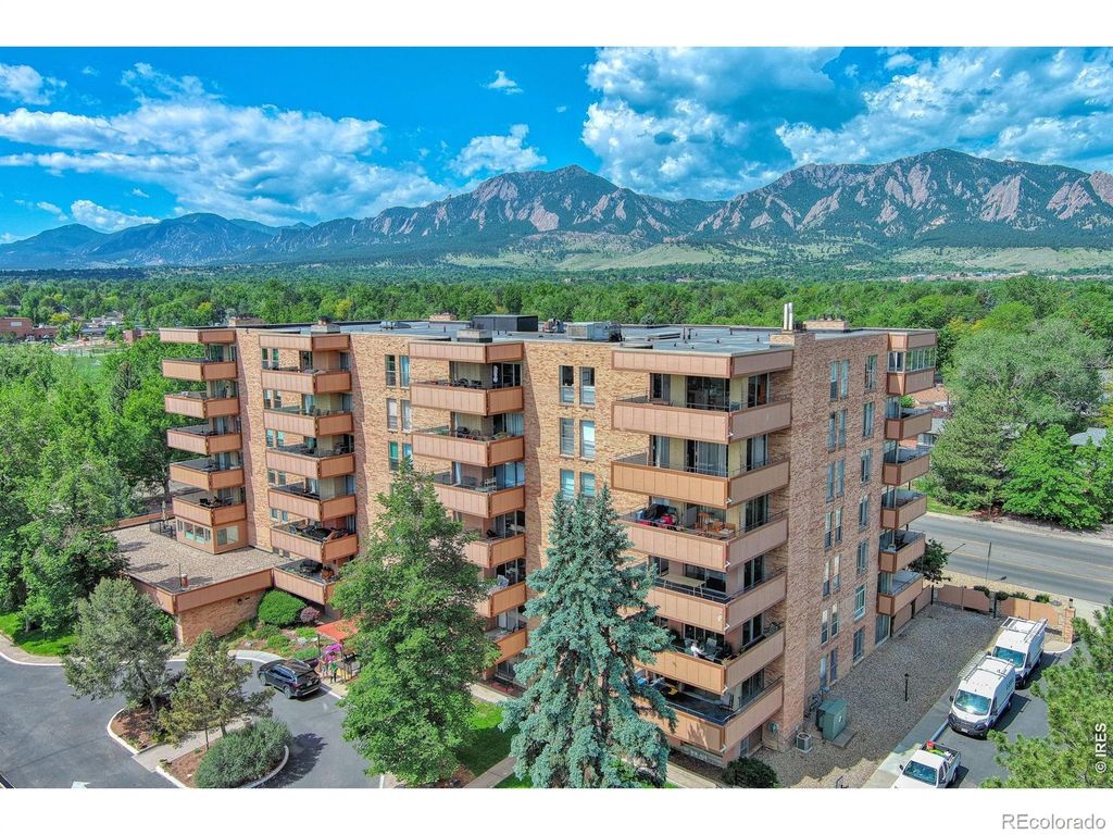 500 Mohawk Drive 103, Boulder, CO 80303