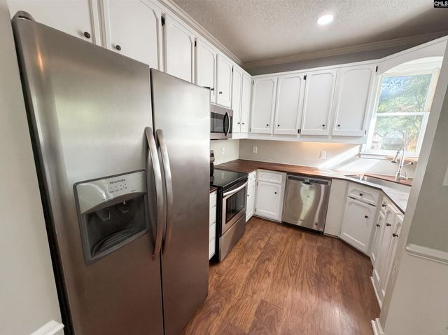 204 Wallace Circle, Lexington, SC 29073