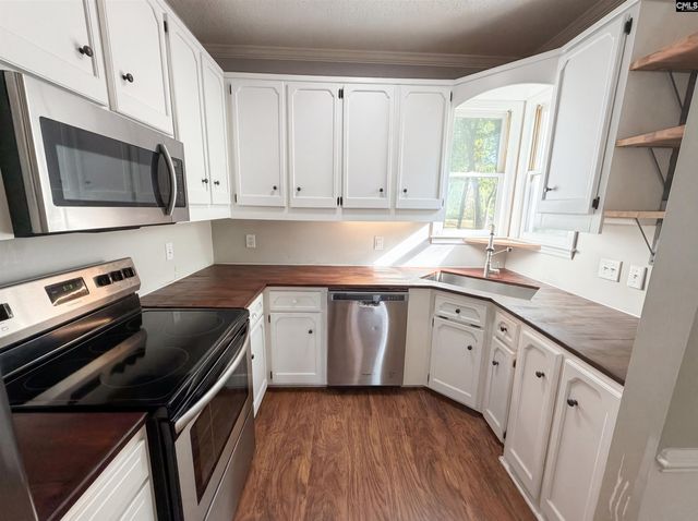 204 Wallace Circle, Lexington, SC 29073