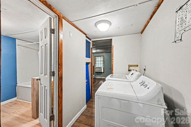 111 Oak Brook Drive, Mooresville, NC 28115