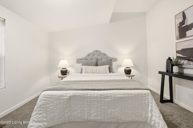 132 William St, Louisville, KY 40206