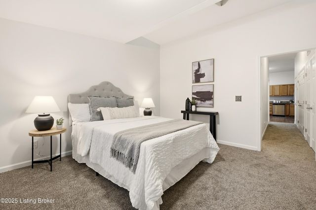 132 William St, Louisville, KY 40206