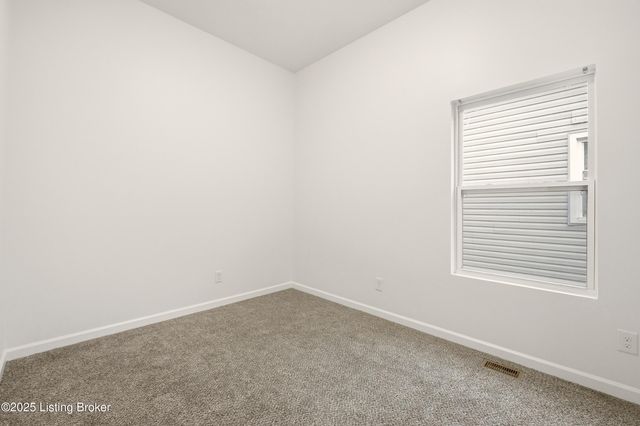 132 William St, Louisville, KY 40206