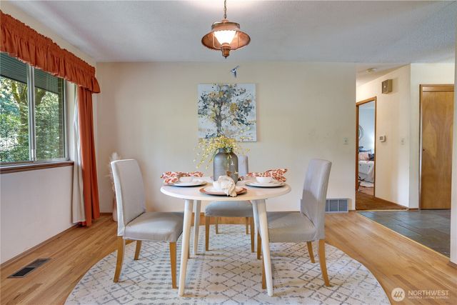 11315 Interlaaken Drive SW, Lakewood, WA 98498