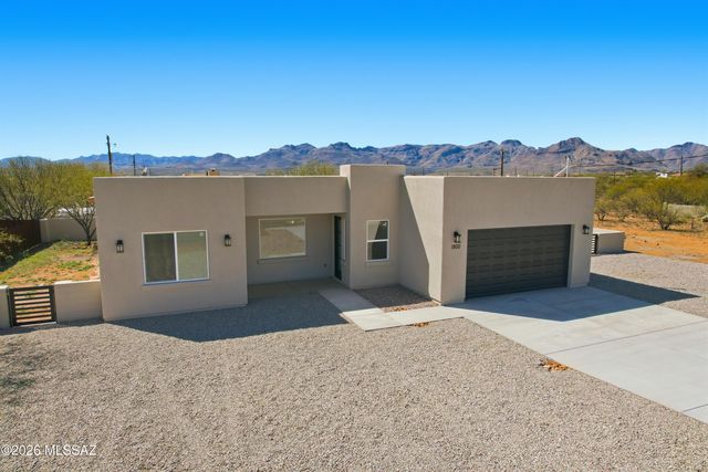 1800 Calle Abelardo, Rio Rico, AZ 85648