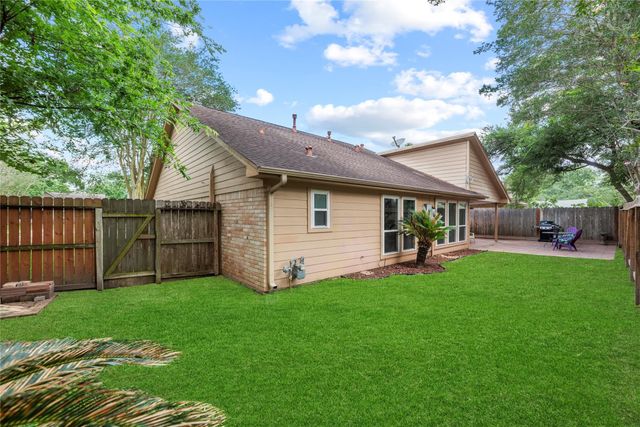 15511 Tumbling Rapids Drive, Houston, TX 77084