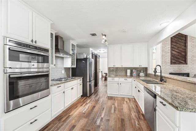 15511 Tumbling Rapids Drive, Houston, TX 77084