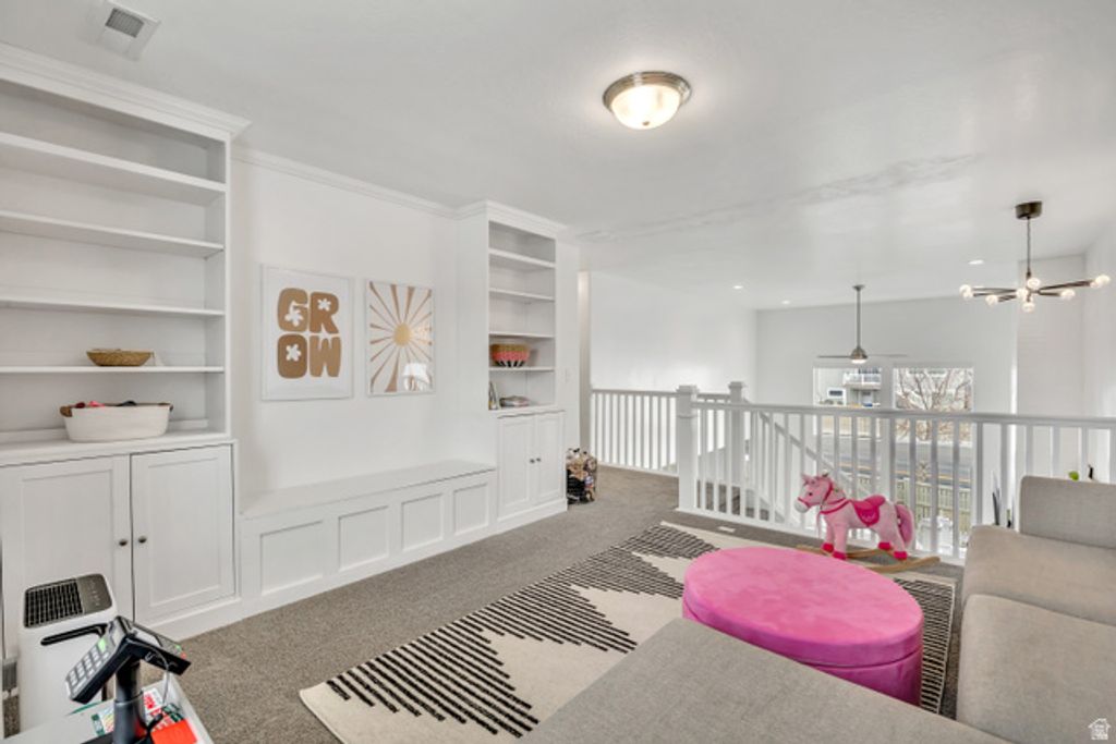 Image 15 of property listing at 156 N VALCREST DR, Saratoga Springs, UT 84045