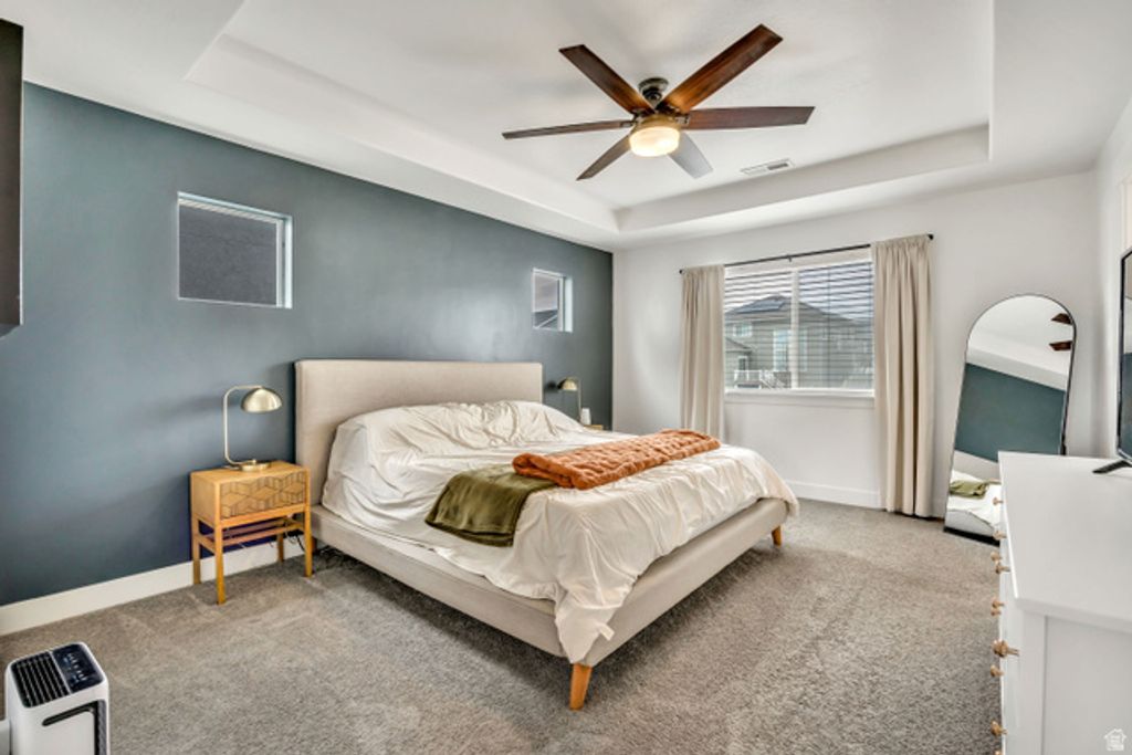 Image 16 of property listing at 156 N VALCREST DR, Saratoga Springs, UT 84045