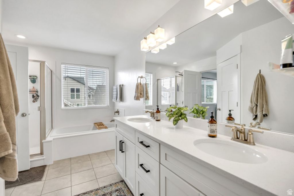 Image 19 of property listing at 156 N VALCREST DR, Saratoga Springs, UT 84045