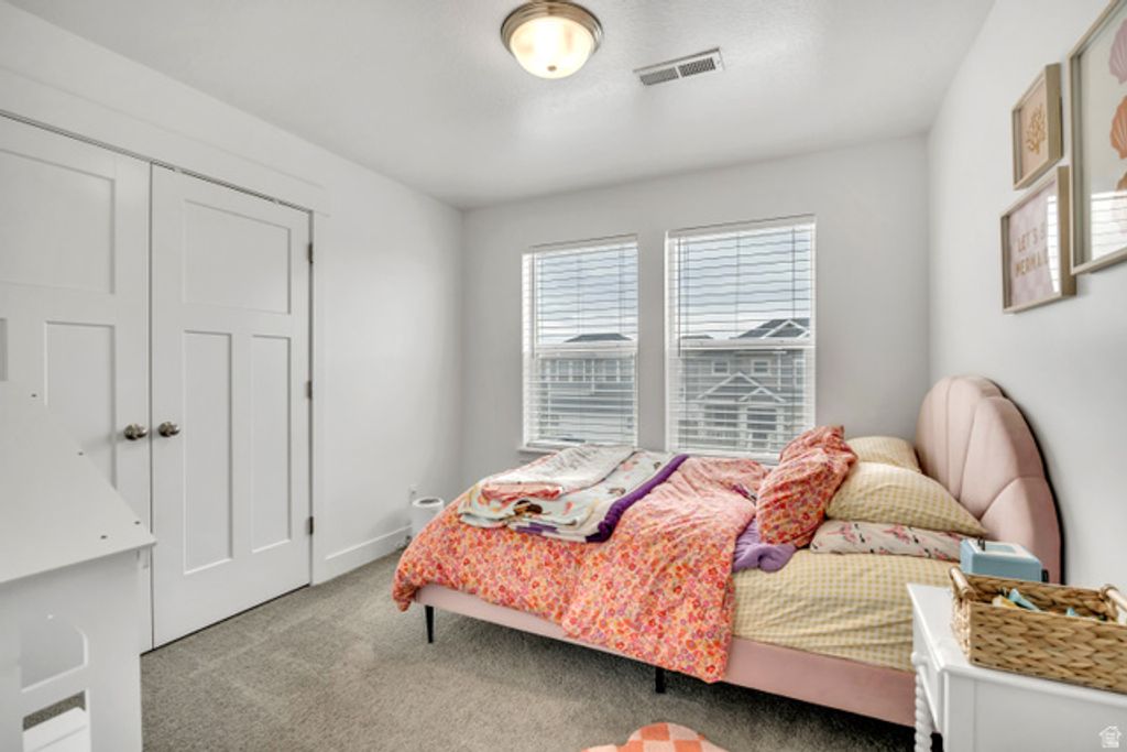 Image 22 of property listing at 156 N VALCREST DR, Saratoga Springs, UT 84045
