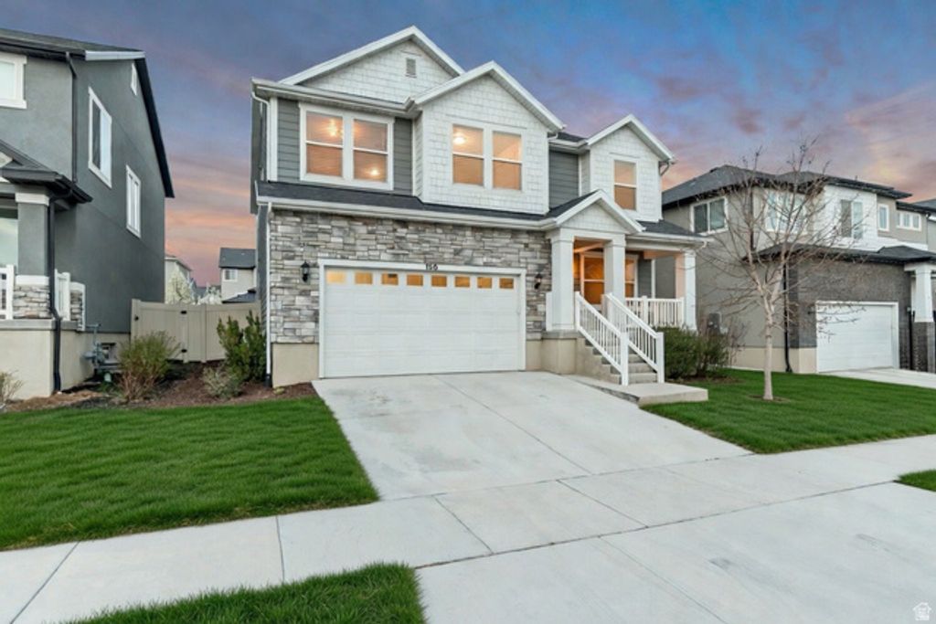Image 29 of property listing at 156 N VALCREST DR, Saratoga Springs, UT 84045