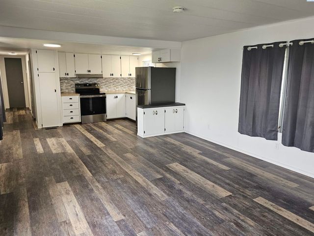 7901 W Clearwater Avenue #120, Kennewick, WA 99336