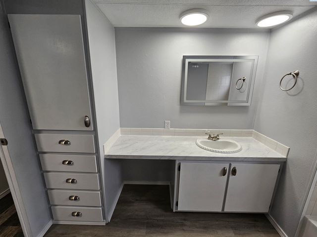 7901 W Clearwater Avenue #120, Kennewick, WA 99336