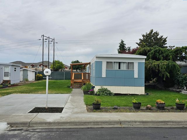 7901 W Clearwater Avenue #120, Kennewick, WA 99336