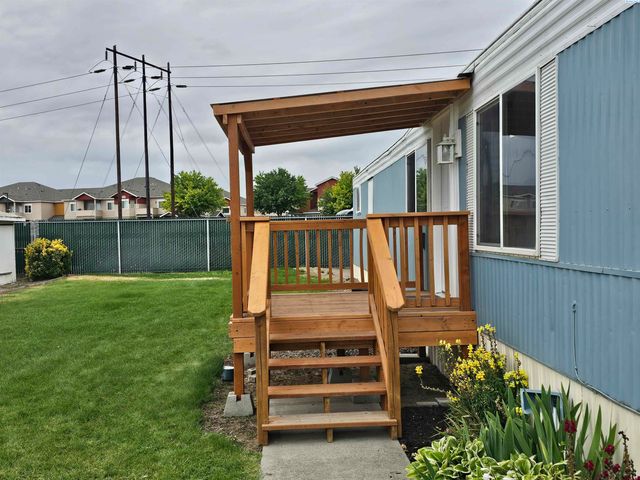 7901 W Clearwater Avenue #120, Kennewick, WA 99336