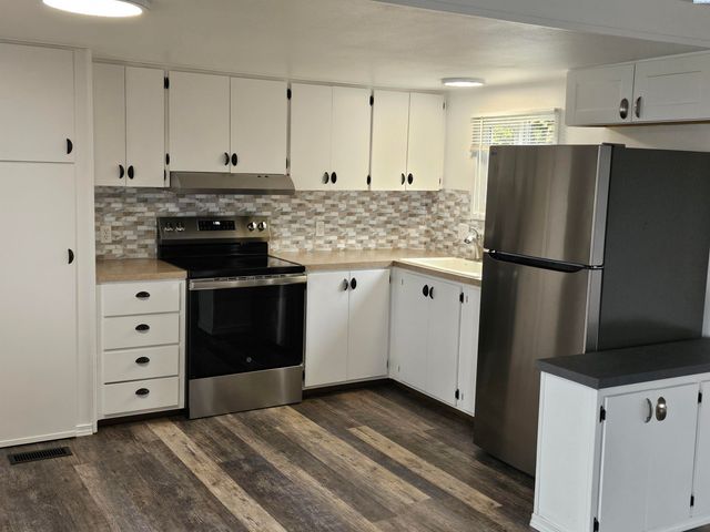 7901 W Clearwater Avenue #120, Kennewick, WA 99336