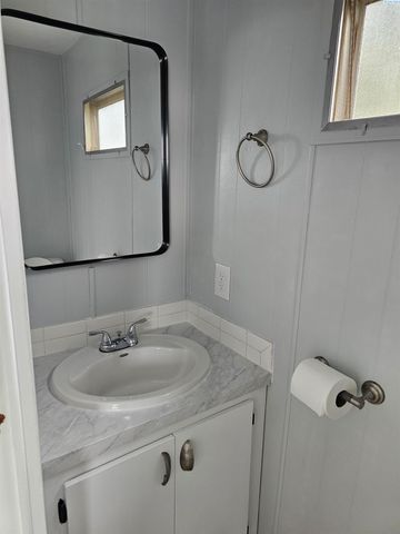 7901 W Clearwater Avenue #120, Kennewick, WA 99336