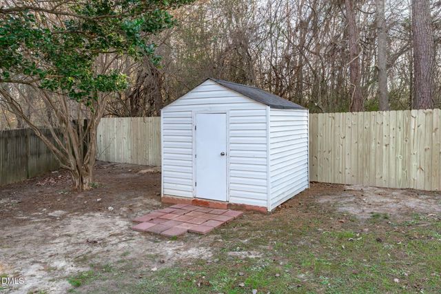 1137 Grovewood Drive, Clayton, NC 27520