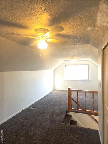 1121 S Meadowbrook Street E, Inkster, MI 48141