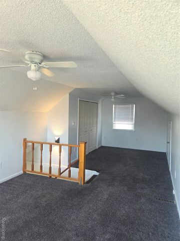 1121 S Meadowbrook Street E, Inkster, MI 48141