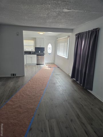 1121 S Meadowbrook Street E, Inkster, MI 48141