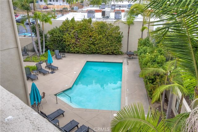 543 LAGUNA Drive, Carlsbad, CA 92008