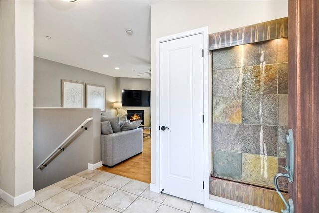 543 LAGUNA Drive, Carlsbad, CA 92008