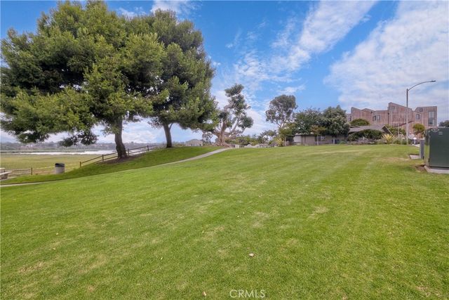 543 LAGUNA Drive, Carlsbad, CA 92008