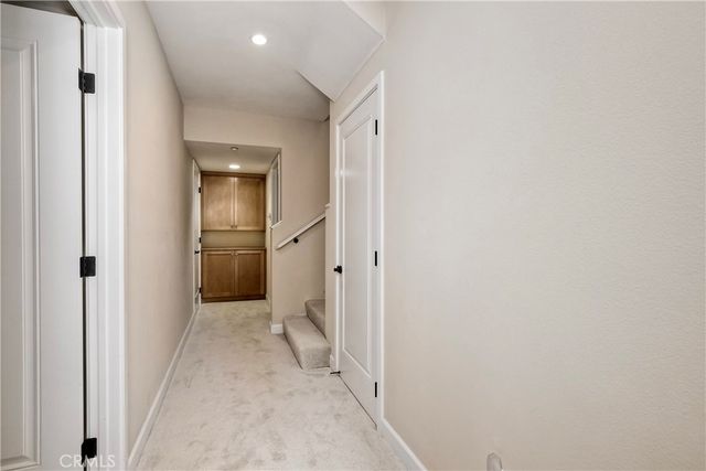 543 LAGUNA Drive, Carlsbad, CA 92008