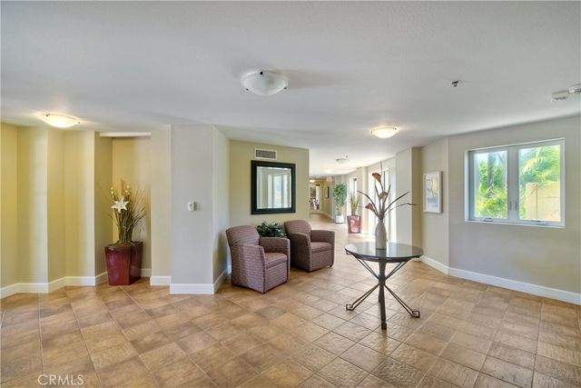 543 LAGUNA Drive, Carlsbad, CA 92008