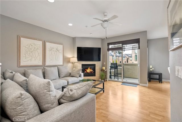 543 LAGUNA Drive, Carlsbad, CA 92008