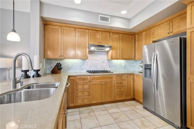 543 LAGUNA Drive, Carlsbad, CA 92008