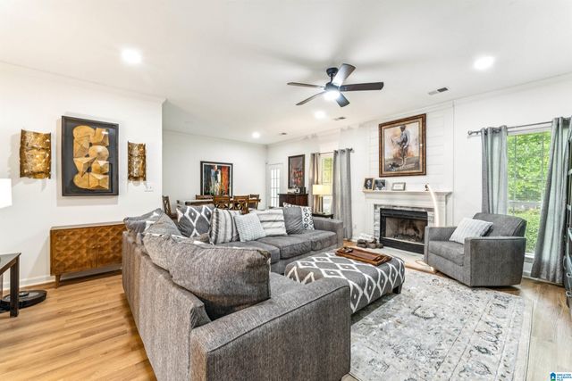 1113 HALE CIRCLE, Center Point, AL 35215