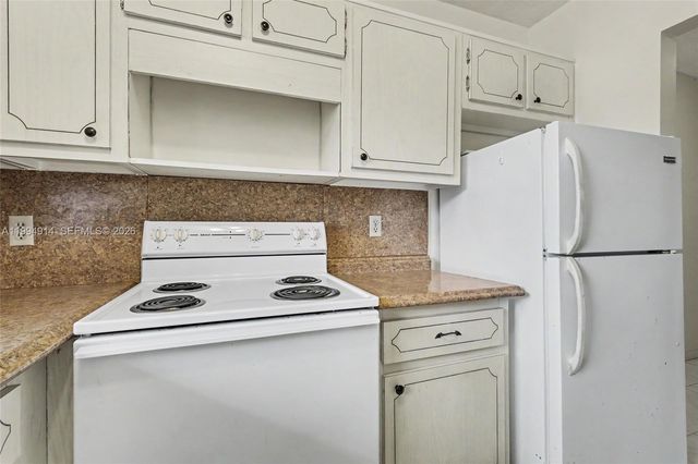 1300 N 12th Ct 6A, Hollywood, FL 33019