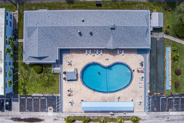 1300 N 12th Ct 6A, Hollywood, FL 33019